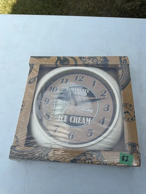 Chocolate dipped ice cream clock in box