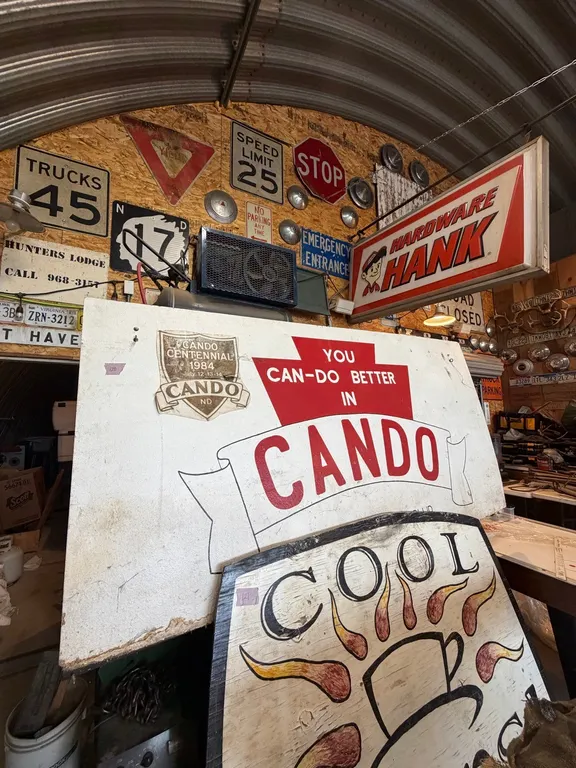 Cando sign - large