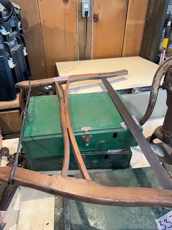 Buck saw