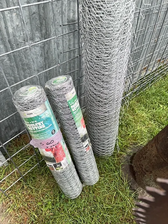 3 rolls poultry wire