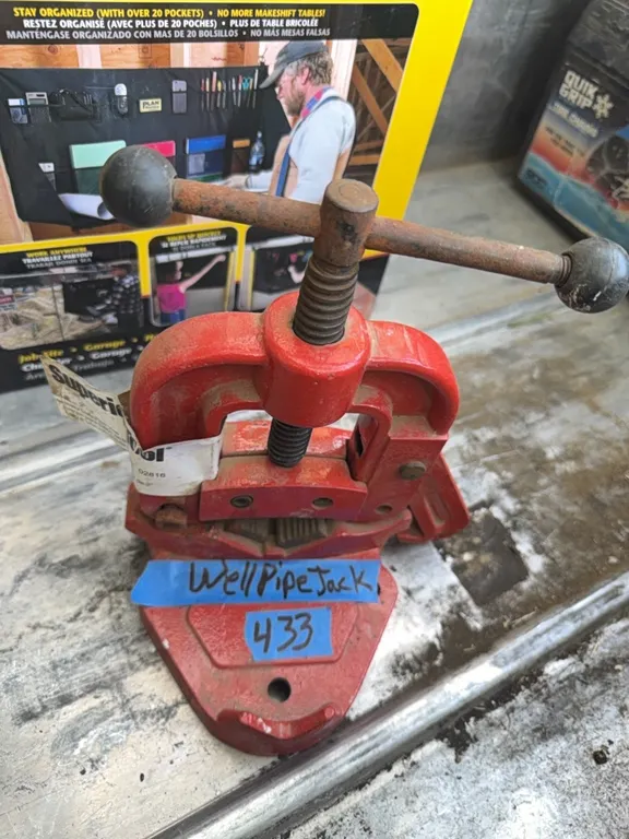 Well pipe vise, up to 2”