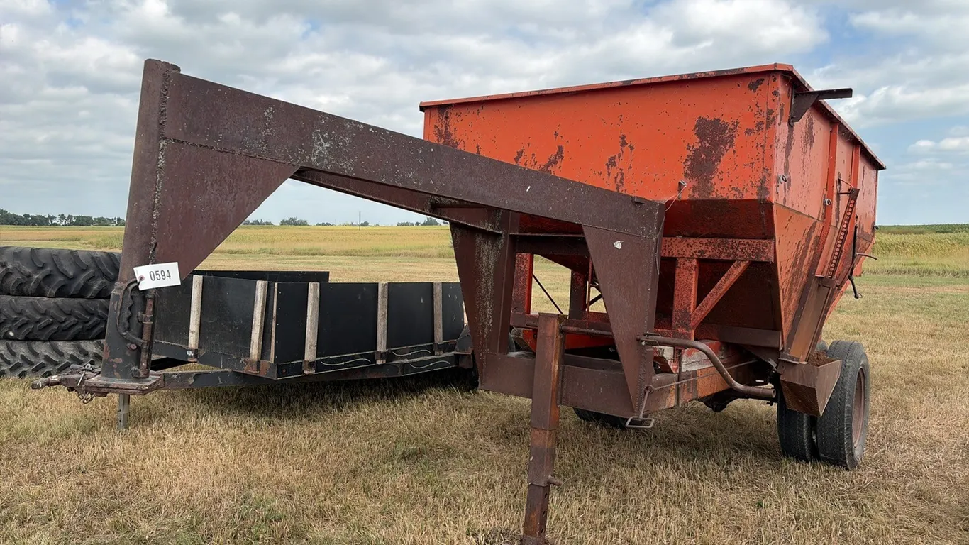 ID 0594 Gravity Wagon