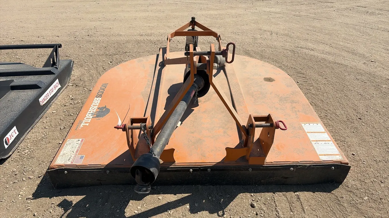 ID 0684 Woods BB 72X Bushhog Mower
