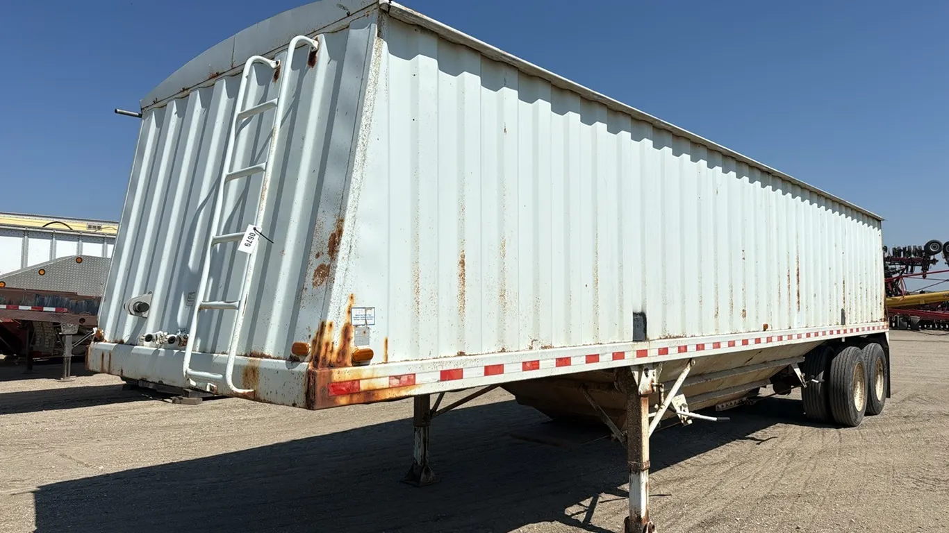 ID 0679 1997 34ft Jet Trailer