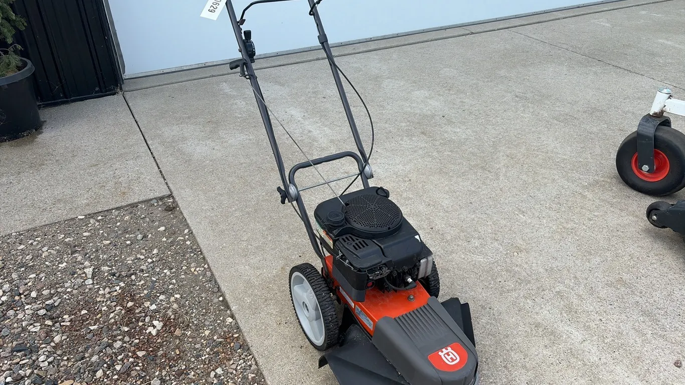 ID 0629 Husqvarna Push String Trimmer