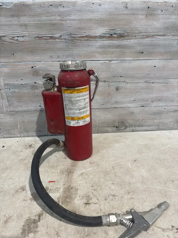 Fire extinguisher