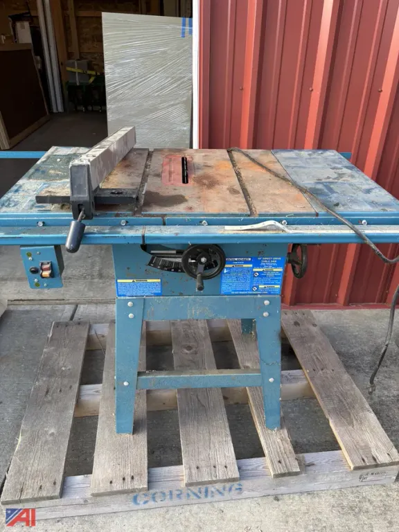 Central Machinery 10-inch Table Saw
