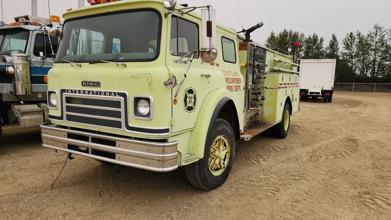 Non-Operable 1997 International CO195OB S/A Emergency Support Truck