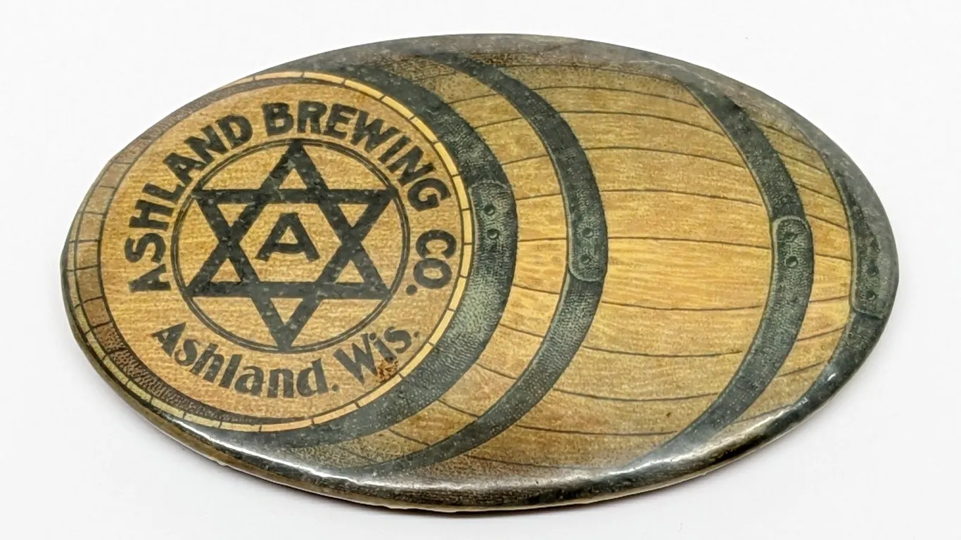 CELLULOID BEER BARREL POCKET MIRROR ASHLAND BREWING CO ASHLAND WISCONSIN