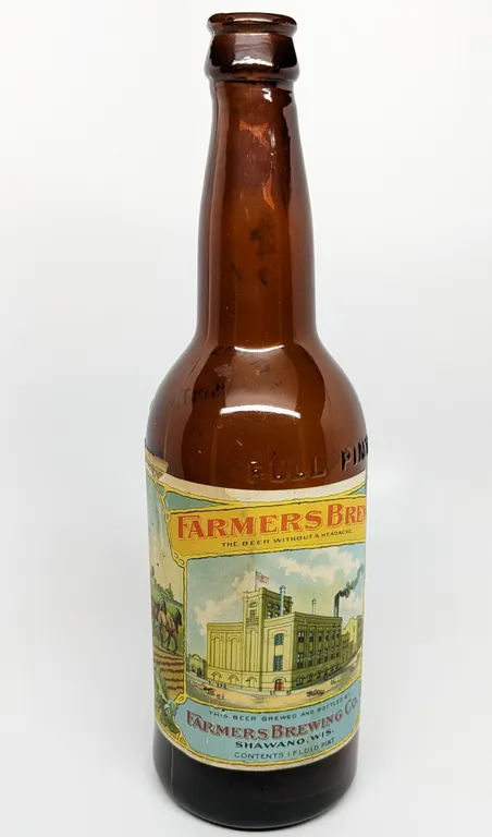 PRE PROHIBITION PINT BOTTLE FARMERS BREW SHAWANO WISCONSIN
