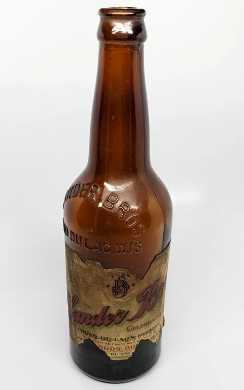 PRE PROHIBITION 14 OZ PAPER LABEL BOTTLE SANDER BROS CELEBRATED BREW FOND DU LAC WISCONSIN