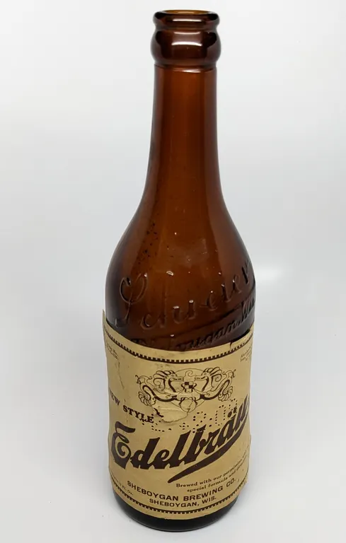 15 OZ PAPER LABEL BOTTLE NEW STYLE EDLEBRAU SHEBOYGAN BREWING CO WISCONSIN