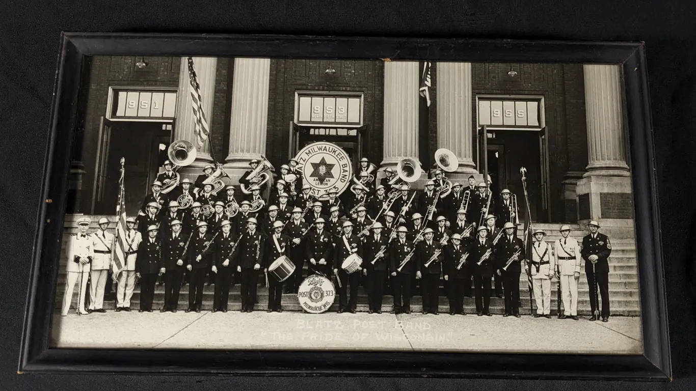 ORIGINAL PHOTOGRAPH AMERICAN LEGION POST 373 MILWAUKEE WISCONSIN BLATZ BREWING BEER SPONSORED BAND