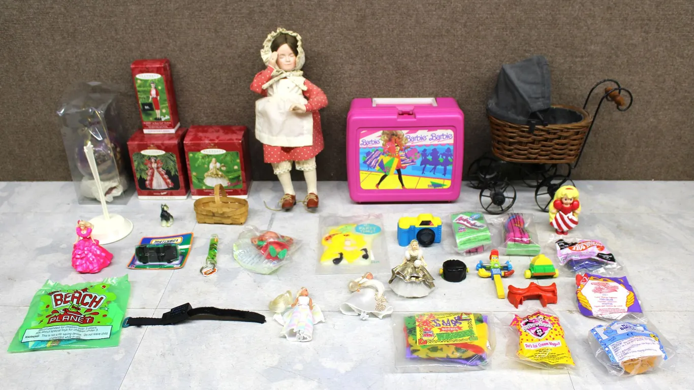 Toys and Barbie Lunch Box