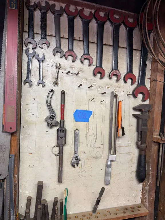 Hand tools and wrenches 
