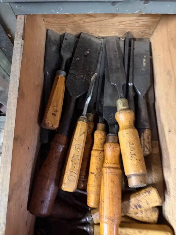 Assorted Chisel