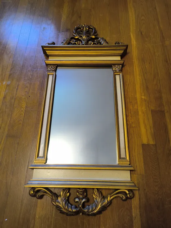 Vintage Syroco 2010 Ornate Baroque Rococo Style Gold Wall Mirror