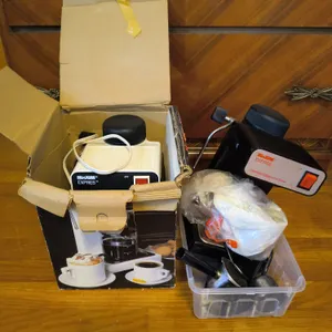 Maxim Express Coffee Makers & expresso cups set Lot