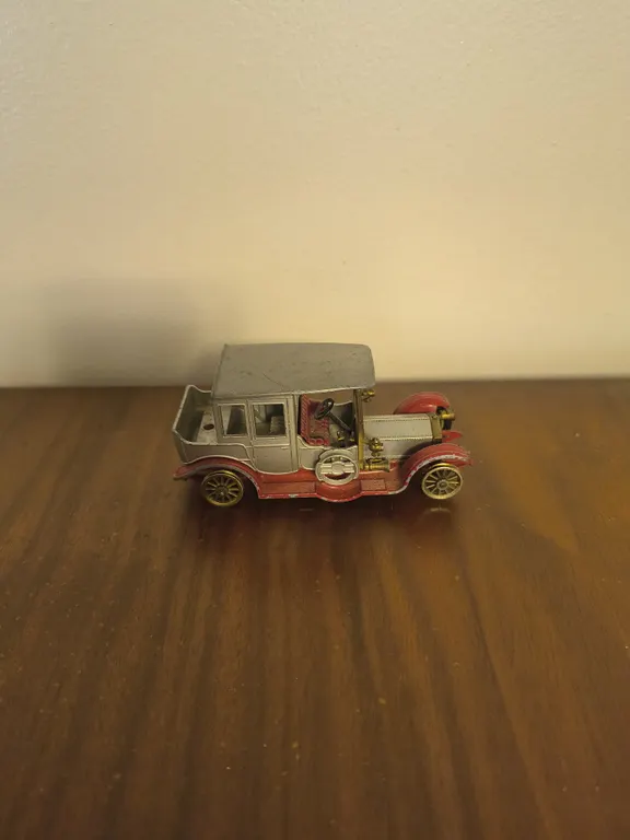 Vintage Matchbox Models of Yesteryear No. Y-7 1912 Rolls-Royce