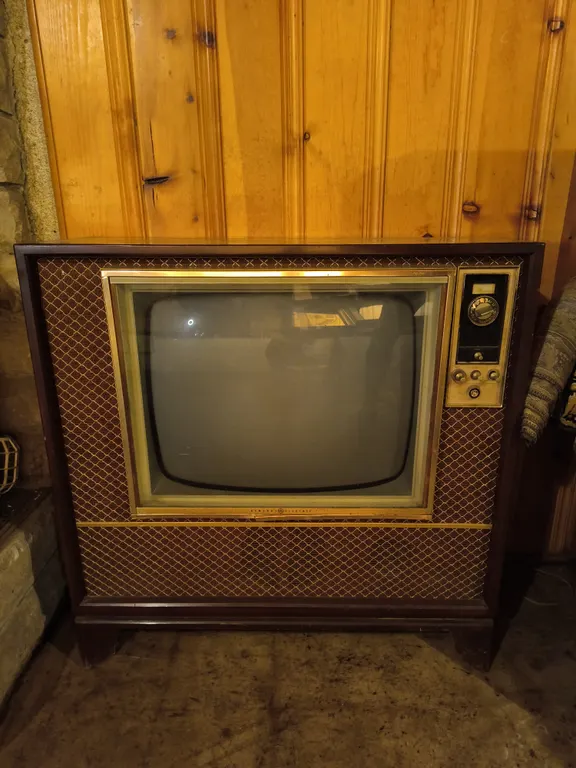Vintage Mid-Century General Electric Wooden Console Television