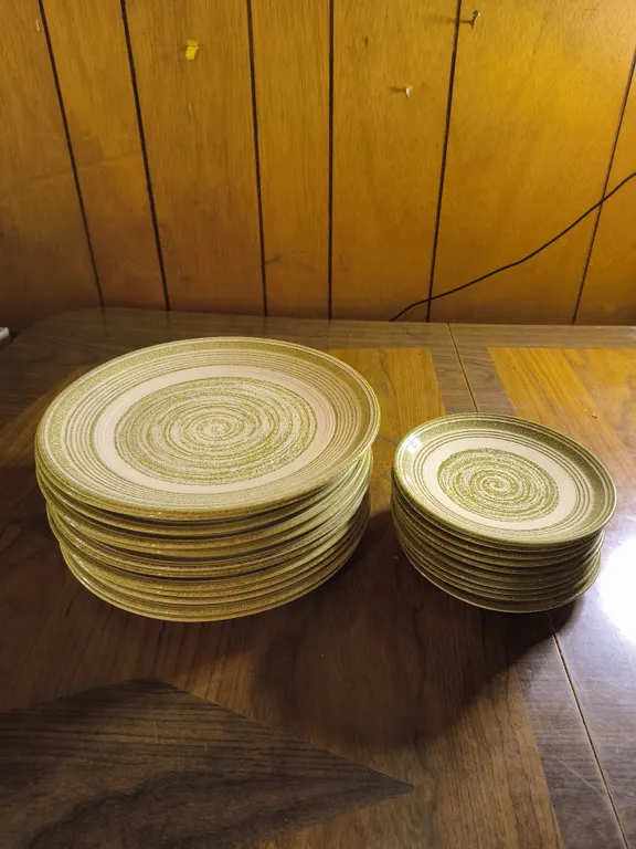 Vintage Max Schonfeld El Verde Casual Ironstone Plates Lot