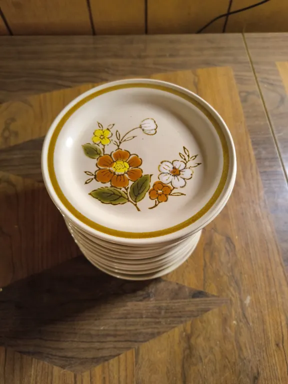 Vintage Mountain Wood Collection "Trellis Blossom" Stoneware Small Plates Made In Japan Lot