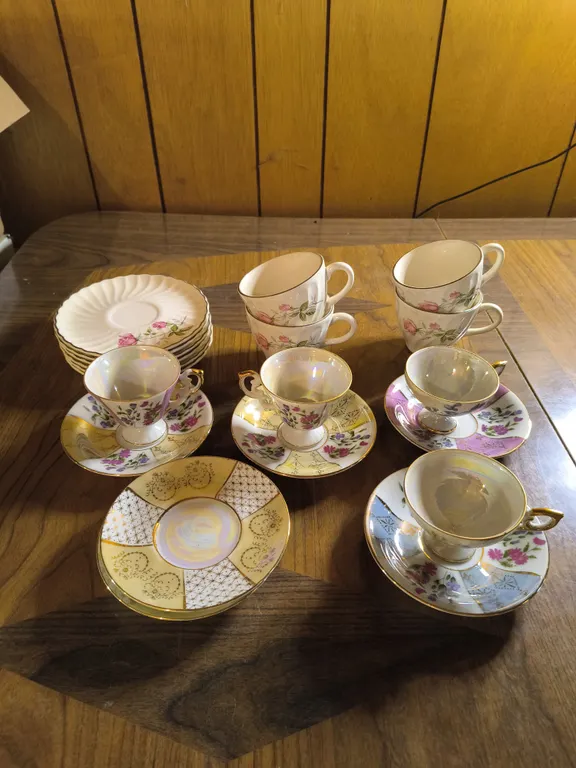 Ardco Floral Vintage Tea Cup + Saucers & Tea Cups Set Lot