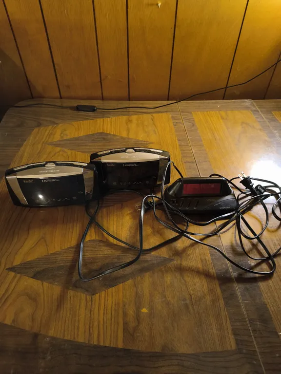 Digital AM/FM Clock Radios Featuring Emerson's & Spartus