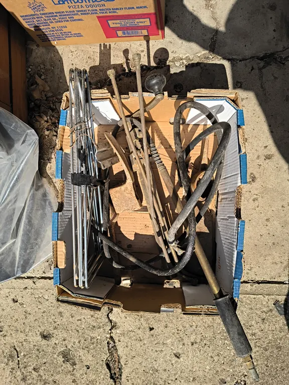 Garden Tools & Miscellaneous Lot