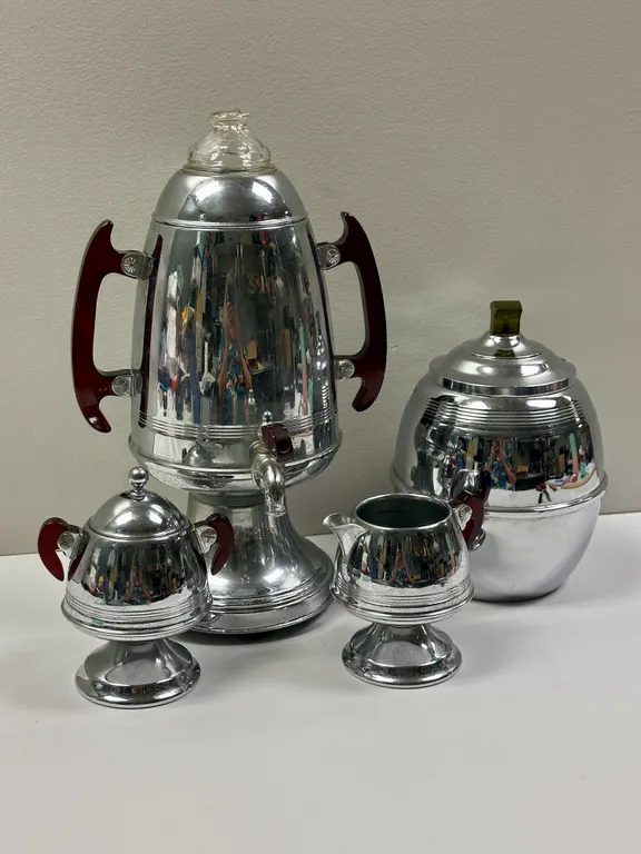 "Rocket Style" Vintage Percolator/Urn