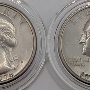 1776-1976 Washington Bicentennial Quarters - 2-Coin Collector Set (P & D Mint Marks, AU)