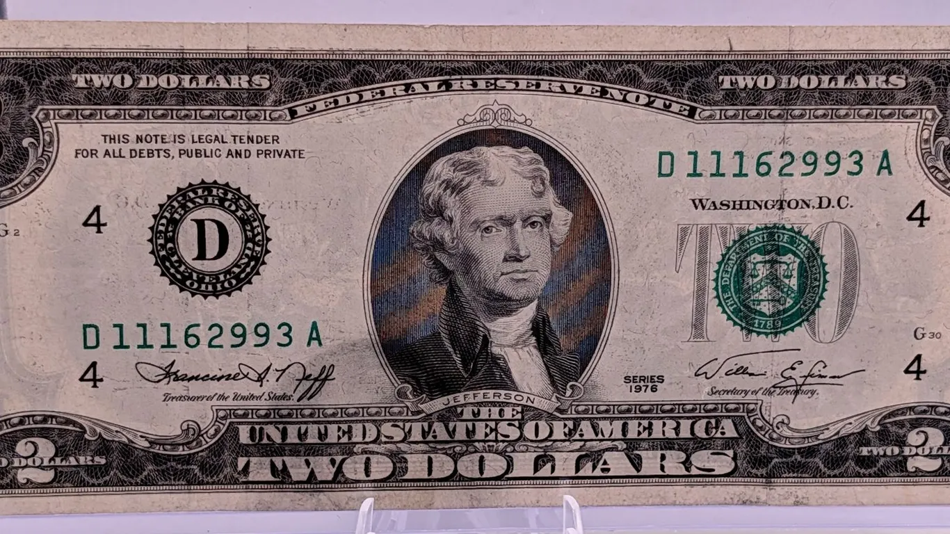 Series 1976 $2 Federal Reserve Note - Cleveland District 4 - Circulated Condition