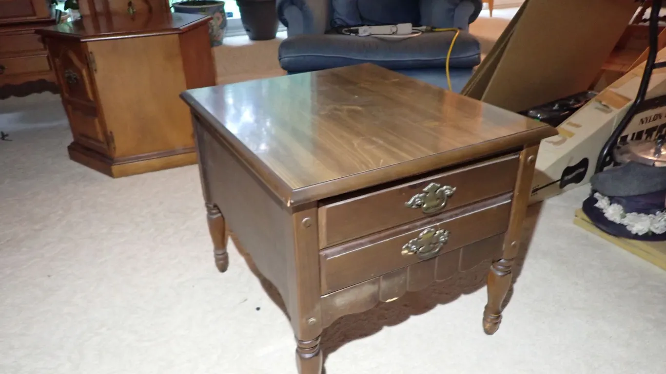Traditional Square Accent End Table with Single Dovetailed Drawer