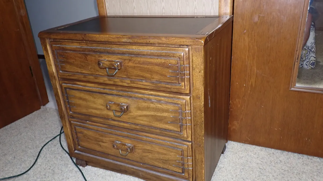 Vintage Mid-Century Brutalist Oak 3-Drawer Nightstand with Laminate Inset Top