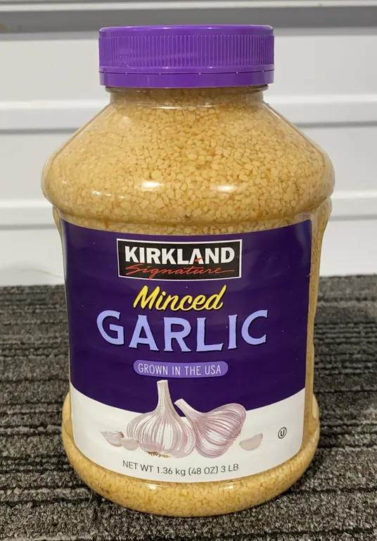 *NEW* Kirkland Signature Minced California Garlic, 3 LB Jar - Best By: 8/2027
