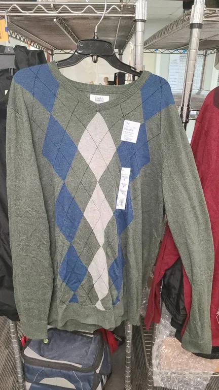 Croft & Barrow Easy Care Argyle Long-Sleeve V-Neck Sweater, XL, Green/Blue, Machine Washable, NWT, M