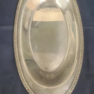 Silver-Plated Oval Serving Platter with Decorative Edge and Classic Design, No Measurements Listed i