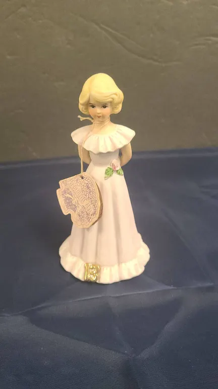 Enesco Growing Up Birthday Girls Porcelain Figurine Blonde Girl Age 5 with Original Tag and Markings