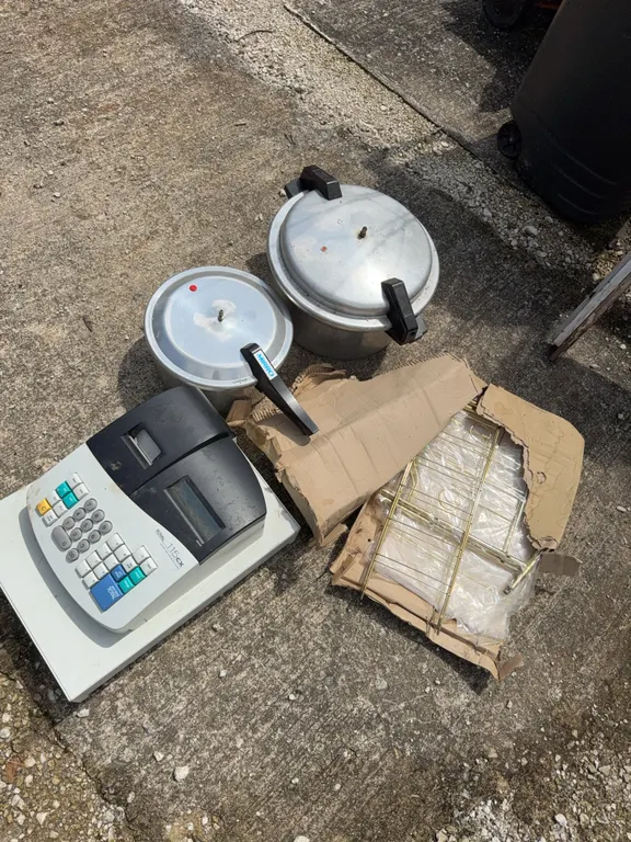 Miscellaneous pot pan and portable cash management system