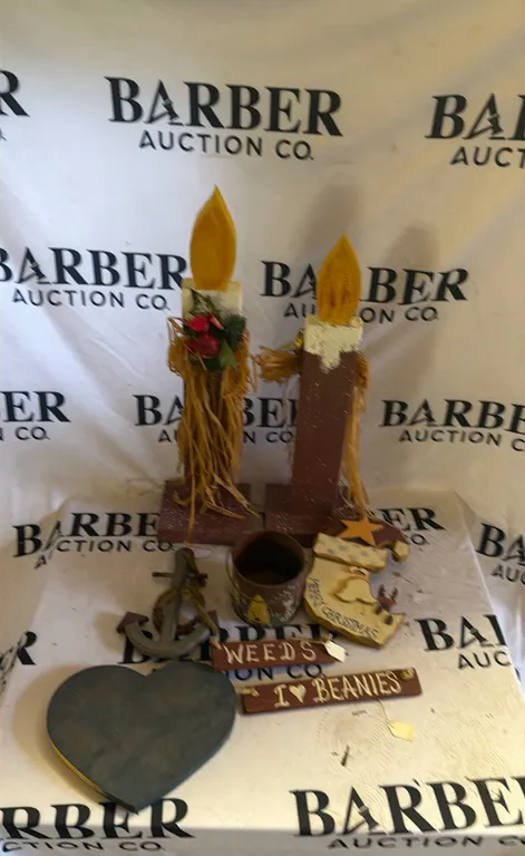 Decorative Wooden Candle Holders Set