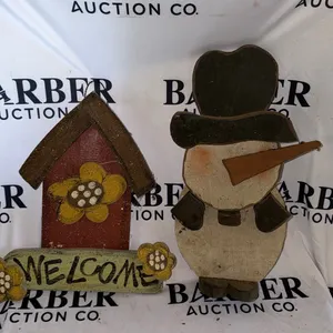 Wooden Welcome Sign and Snowman Decor