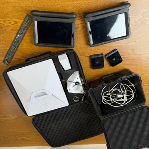 StarLink + 2 Android tablets + 2 Shopify Card Readers and travel cases
