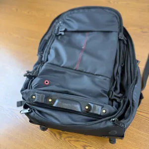High-tech vacuum roller backpack power vacuum bag compressor inside