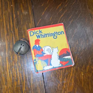 Dick Whittington mini book & bell
