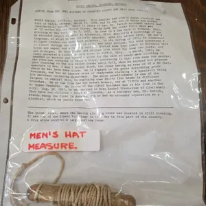 Men's hat measurer