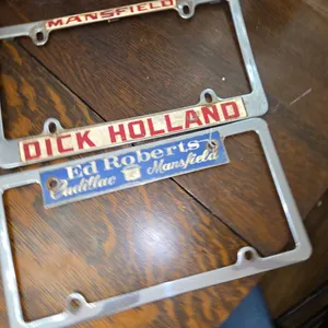 2 vtg Mansfield OH license plate holders