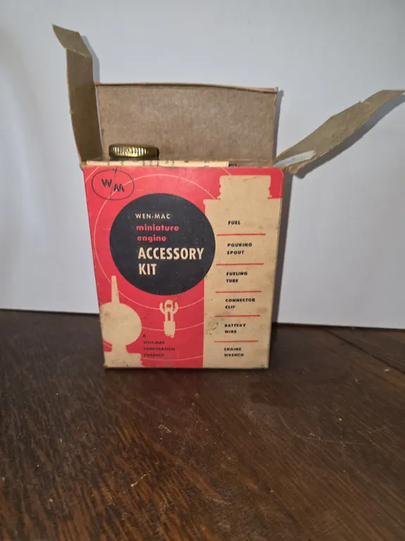 Miniture engine accessory kit