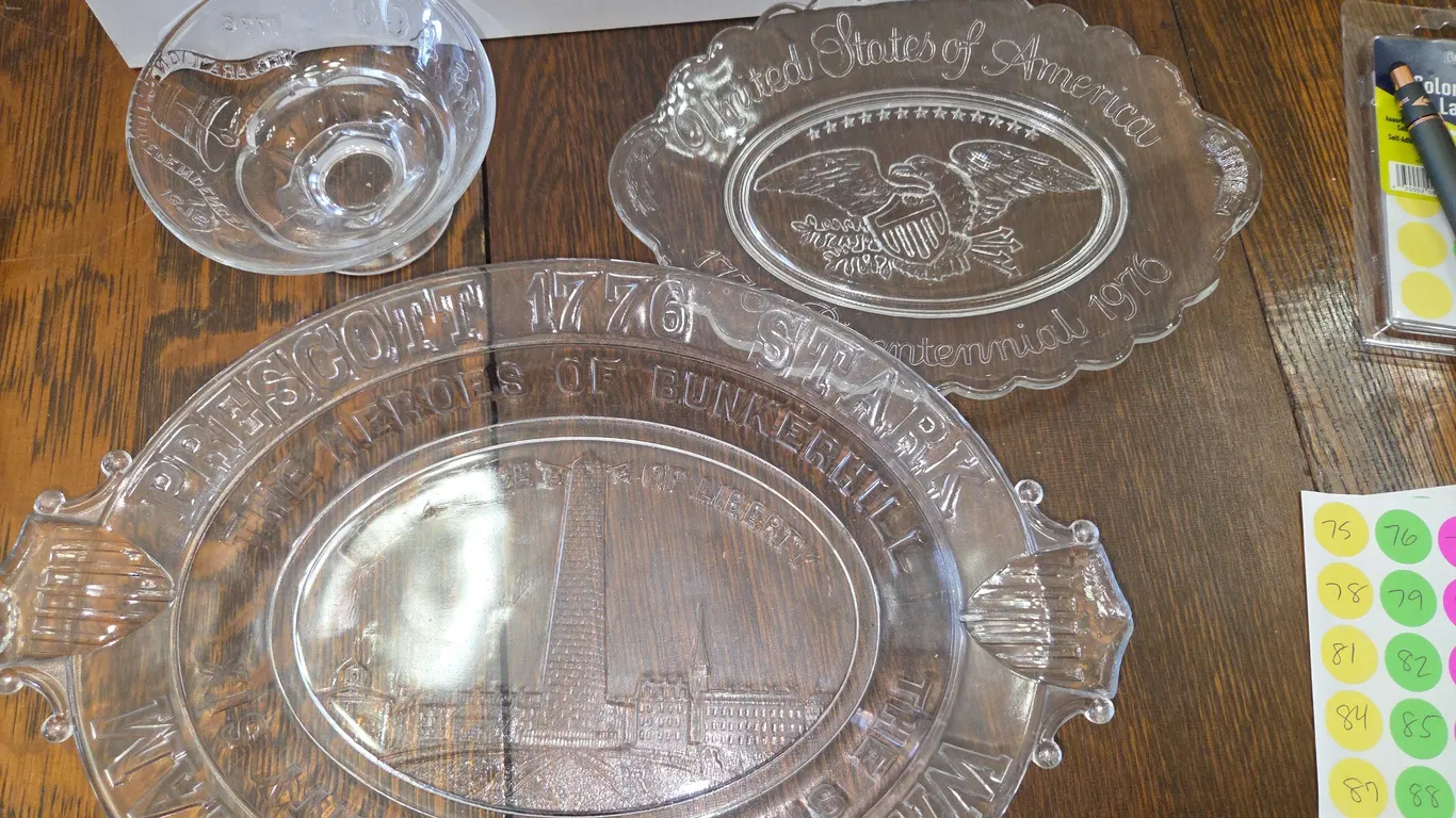 Bicentennial plates & bowl