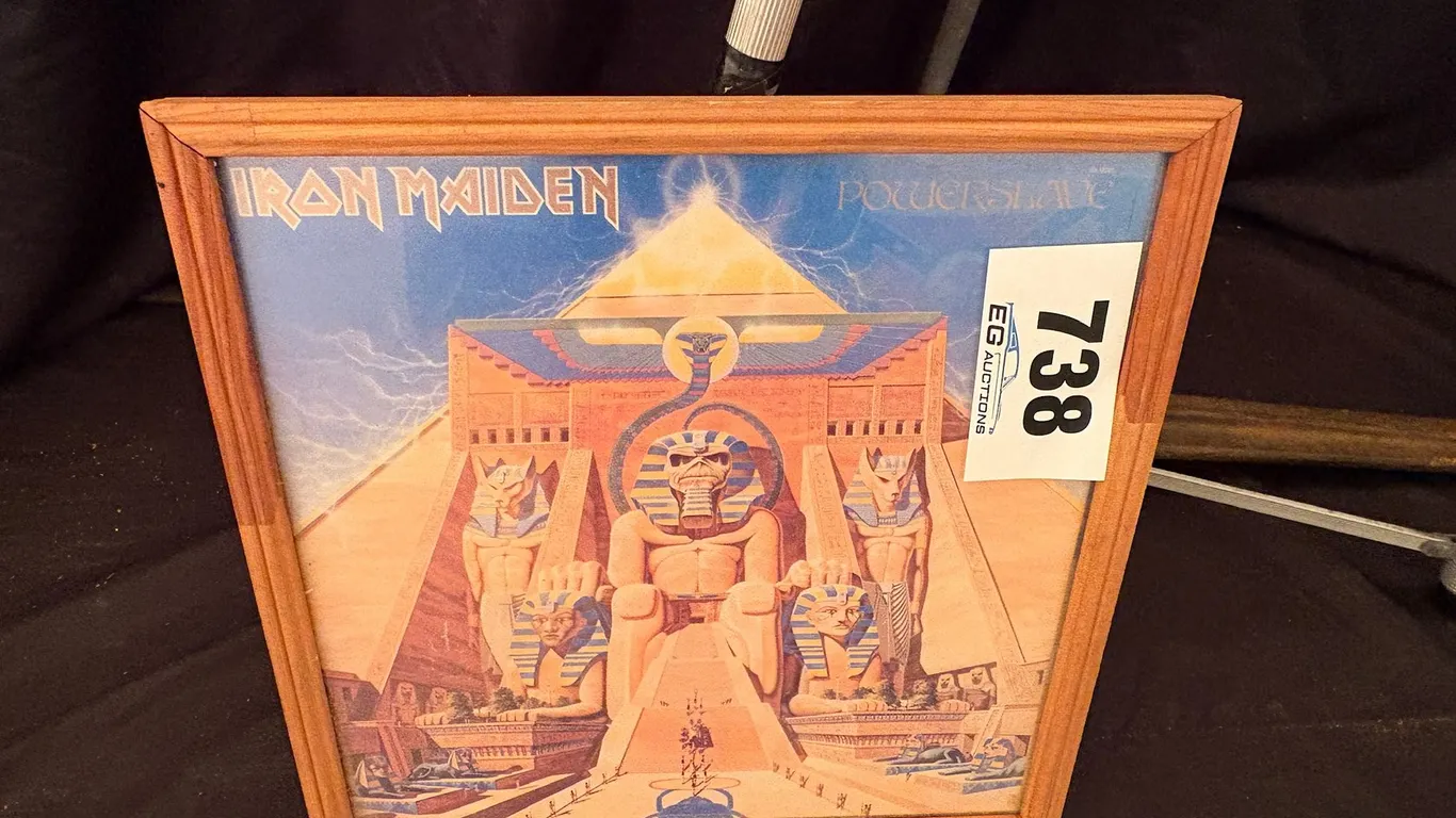 Lot 738