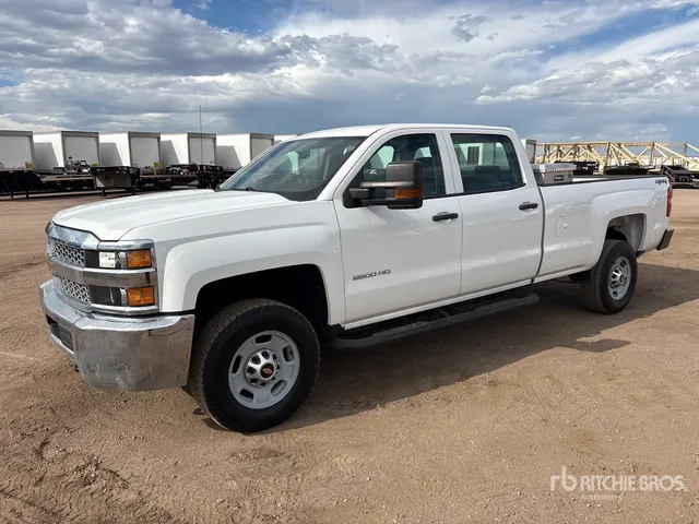2019 Chevrolet Silverado 2500HD 4x4 Crew Cab Pickup